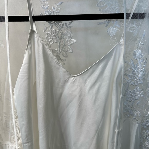 Le Rose Maxi 3/4 Sleeve Robe and Slip - Picture 4 of 5